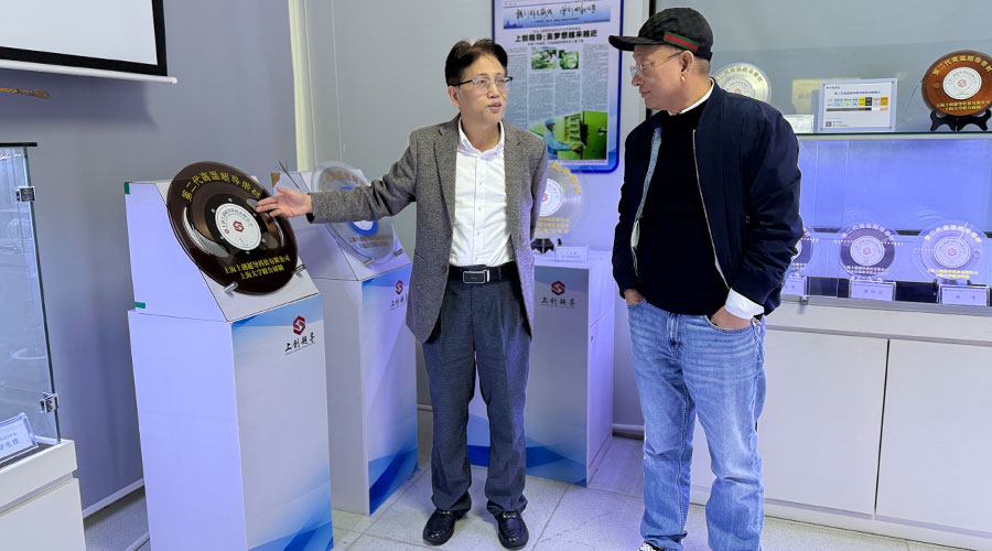 江南在线(中国)新材赴上海上创超导考察