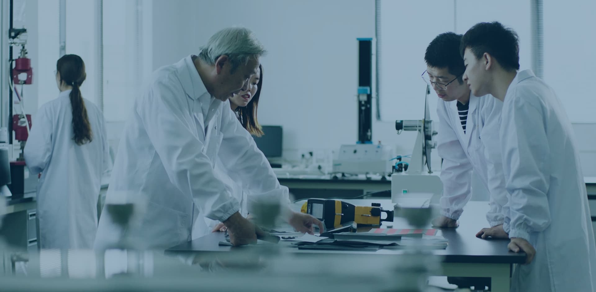 江南在线(中国)新材公司研发中心被认定为浙江省省级企业研究院